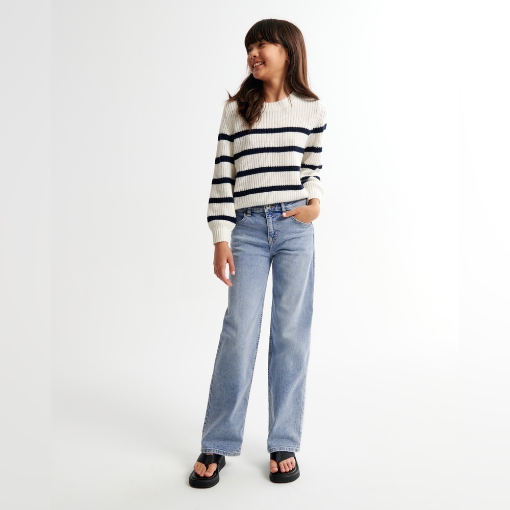 NWT kids girls Abercrombie and fitch high rise wide leg jeans 11/12 SHORT